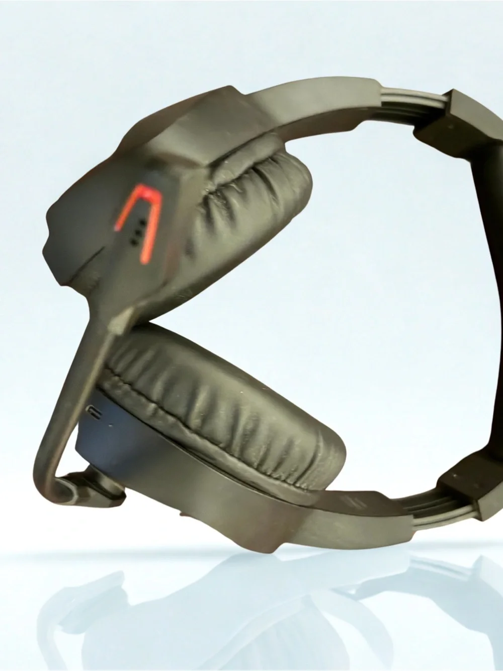 BW01 Wireless Black and Orange Gaming Headset with USB Dongle